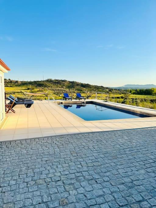 Reis House Villa Torre de Dona Chama Bagian luar foto
