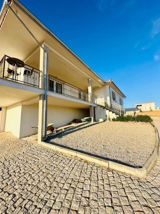 Reis House Villa Torre de Dona Chama Bagian luar foto