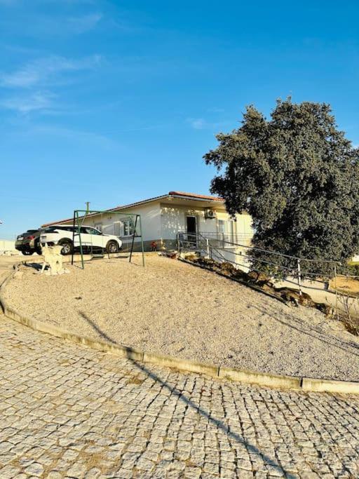 Reis House Villa Torre de Dona Chama Bagian luar foto